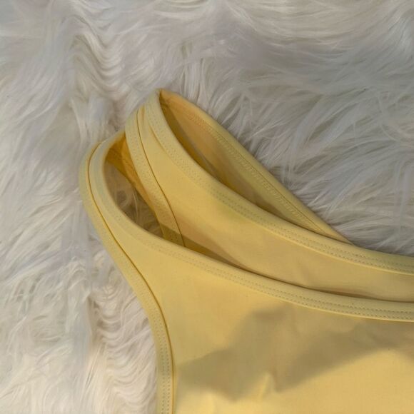 NWT Four Laps ‘Solo’ Performance Sports Bra in Banana Size M - Picture 8 of 10